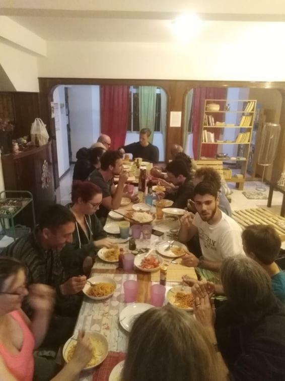 מינדלו Simabo'S Backpackers' Hostel מראה חיצוני תמונה