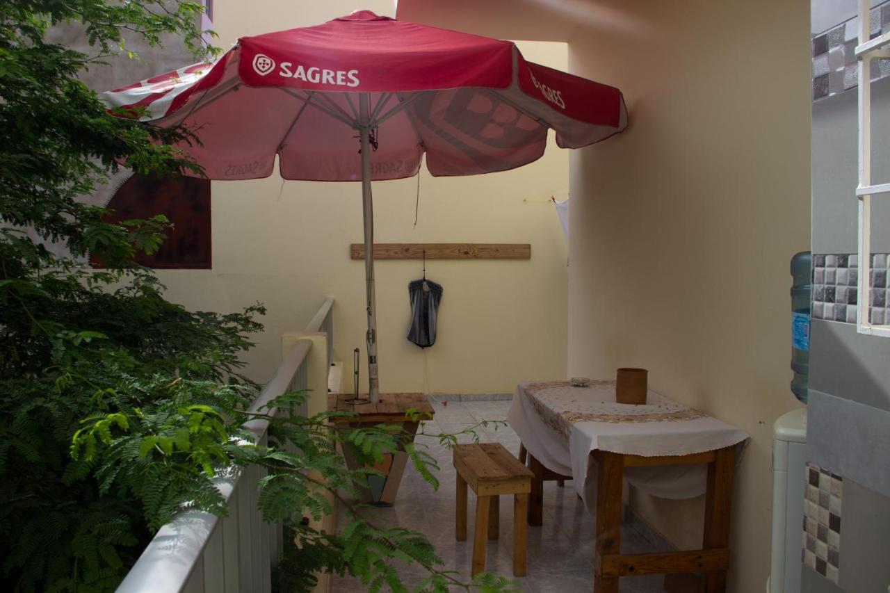 מינדלו Simabo'S Backpackers' Hostel מראה חיצוני תמונה